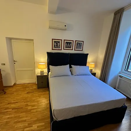 House Of The Sun In Trastevere Apartament